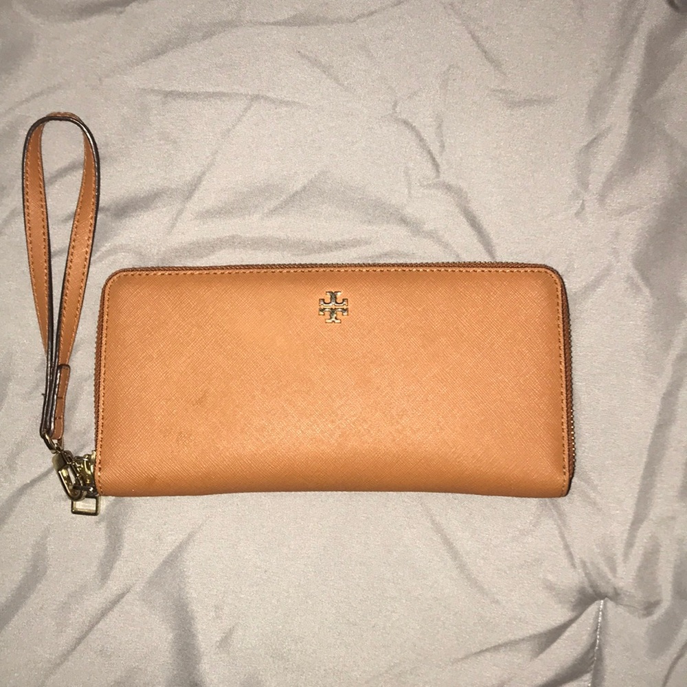 Tory Burch wallet
